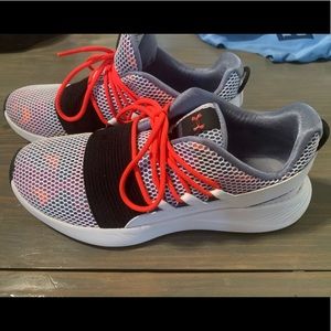 Under Armour tennis shoes